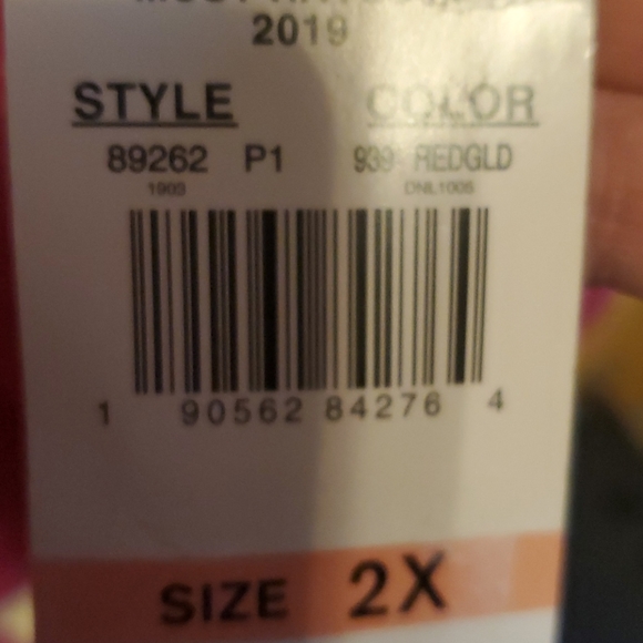 Never worn Red & gold holiday one piece sweater - Picture 4 of 4